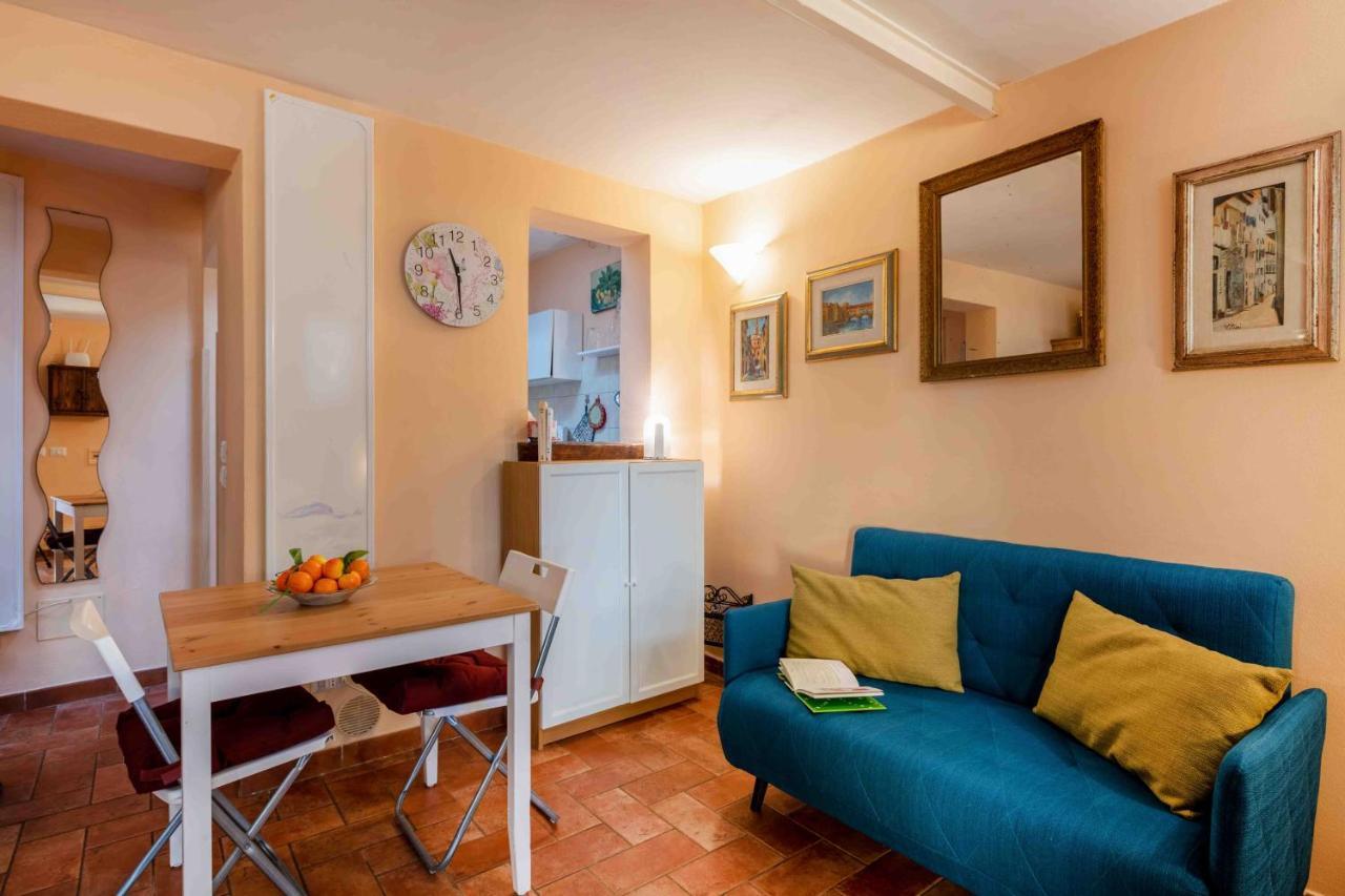 San Frediano Cozy Studio With Private Patio Apartment Firenze Bagian luar foto