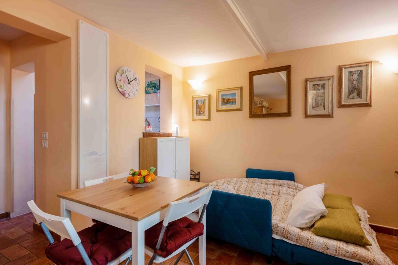 San Frediano Cozy Studio With Private Patio Apartment Firenze Bagian luar foto